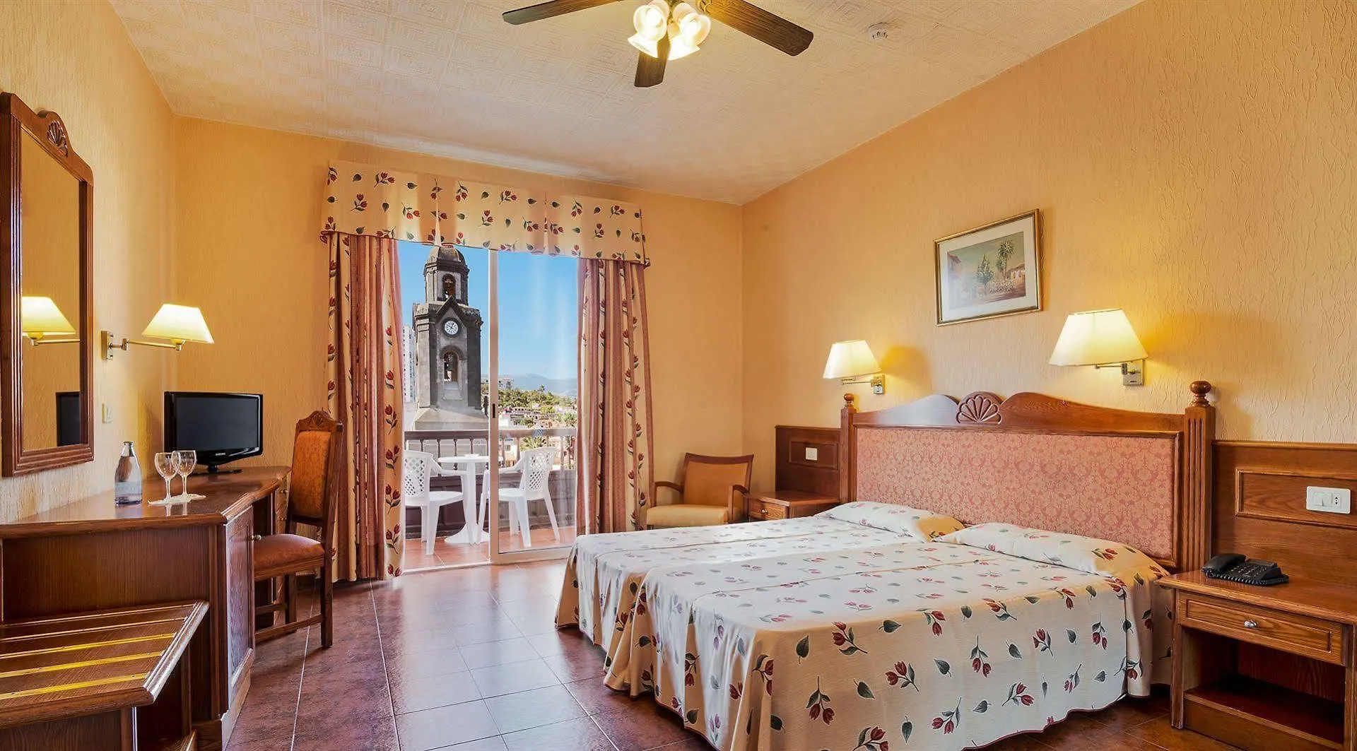 Hotel Monopol Puerto de la Cruz  Puerto de la Cruz (Tenerife)