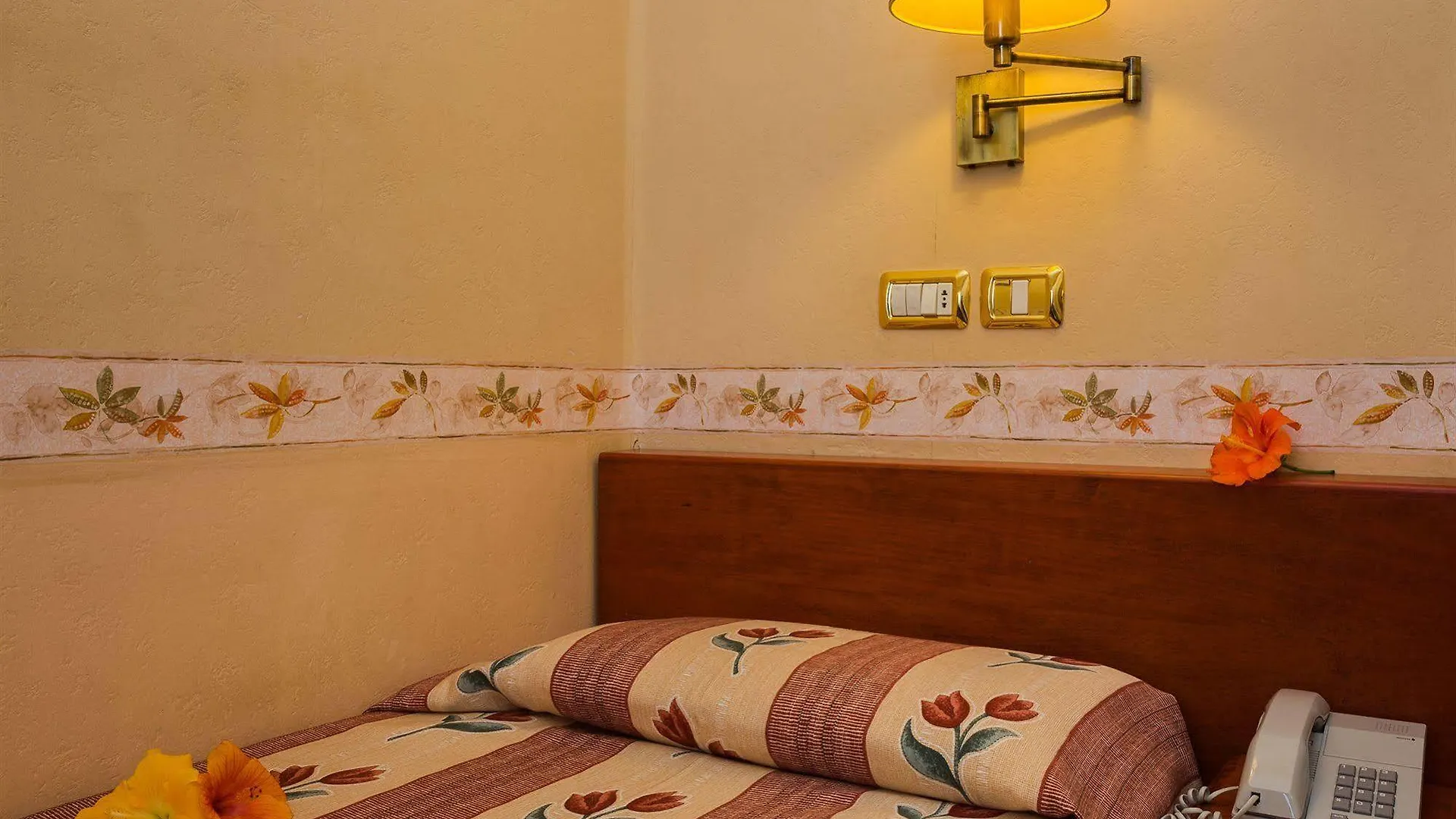 Hotel Monopol Puerto de la Cruz   Puerto de la Cruz (Tenerife)